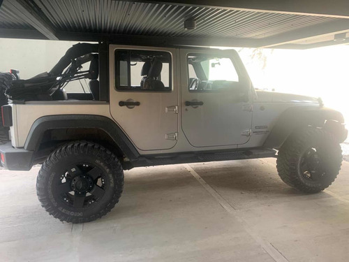 Imagen 15 de 22 de Jeep Wrangler 2011 3.8 Sport Unlimited 199cv Atx