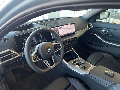 BMW Serie 3 3.0 330i Sedan Sport Line 252cv