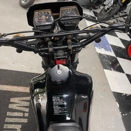 Imagem 10 de 10 de Yamaha Dt 180