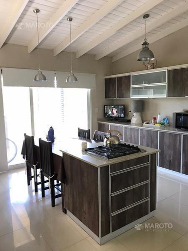 Imagen 15 de 22 de Casa En Venta En San Benito - Maroto Propiedades