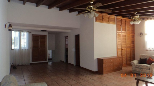 Imagen 8 de 16 de Casa En Venta Prados Del Este 22-9412 Juan Paz 0412-6250686