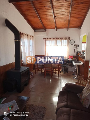 Imagen 2 de 11 de Casa De 3 Dormitorios En Venta En Zona En Desarrllo.