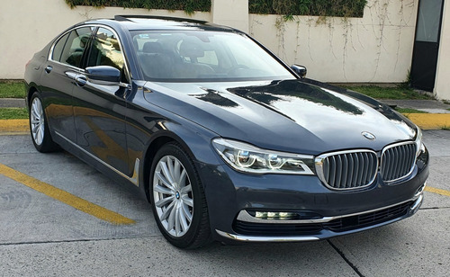 Imagen 1 de 14 de Seminuevo Bmw 740i Excellence 2016