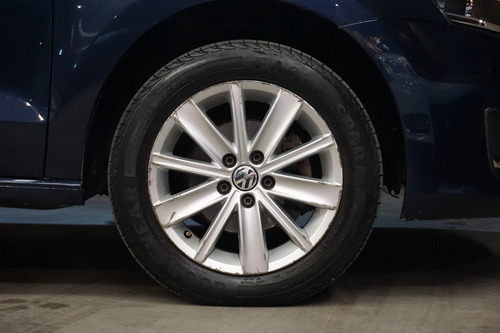 Imagen 10 de 15 de Volkswagen Polo 1.6 Comfortline Tiptronic