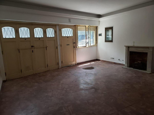 Leiva 3900.tres Ambientes Con Terraza Y Patio En Chacarita