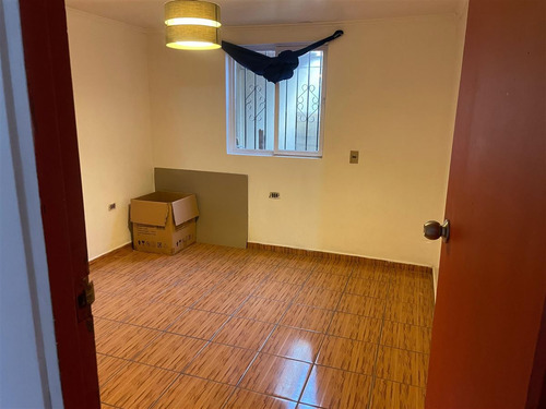 Se Vende Casa En Peñalolén 3d1b +1d1b Y 2 Estacionamiento