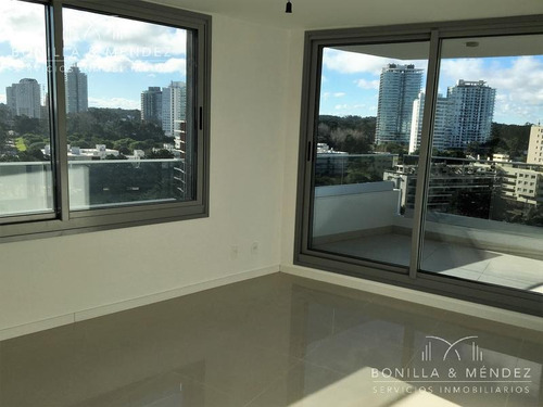 Torre Esmeralda, Equipado,2 Dormitorios, 2 Baños, Dependencia De Servicio Con Baño