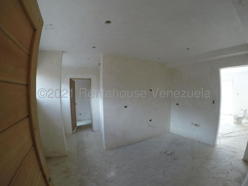 Imagen 2 de 9 de Apartamento En Venta 21-21377 En El Solar Del Hatillo