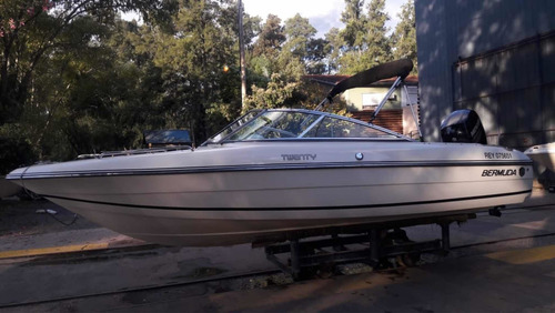 Imagen 2 de 25 de Bermuda Twenty Mercury 150hp 4 Tiempos