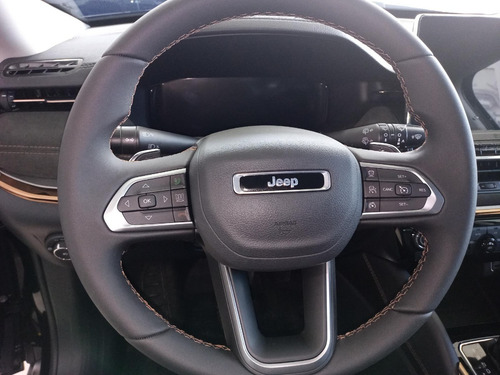 Imagen 5 de 15 de Jeep Commander 2.0 Td 4x4 Oveland 2023 Full