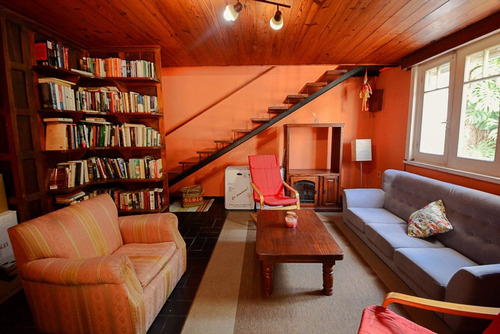 Venta Casa 2 Dormitorios - Lezica - Jardin