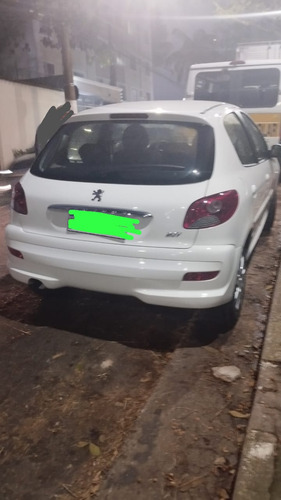 Peugeot 207 1.4 Xr Flex 5p