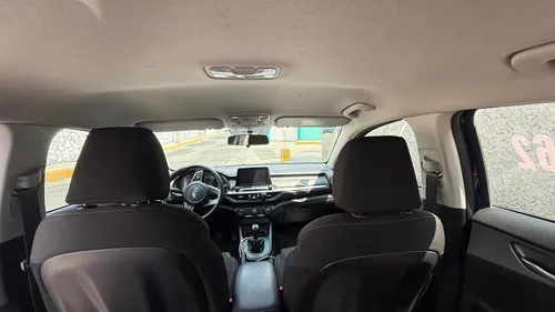 Kia Forte 2.0 L Mt