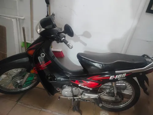 Moto Wsve 100