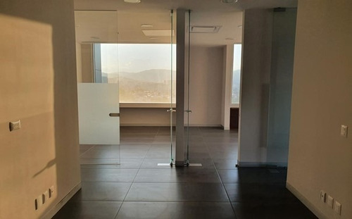 Imagen 1 de 7 de Corporativo Pabellon Bosques