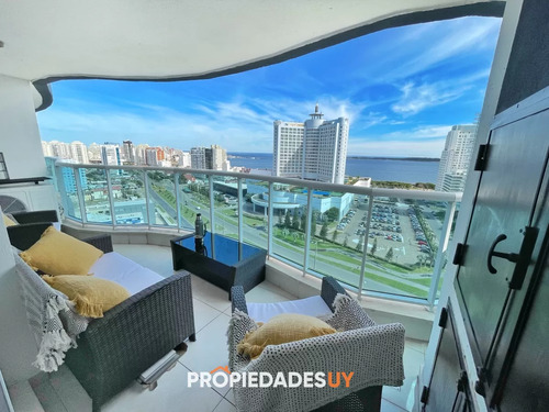 Hermoso Apartamento Con Vista Al Mar En Playa Mansa