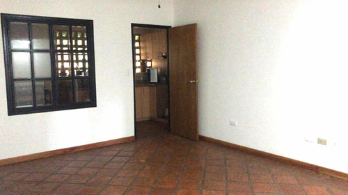Imagen 11 de 25 de Casa En Venta Urb Oripoto El Hatillo