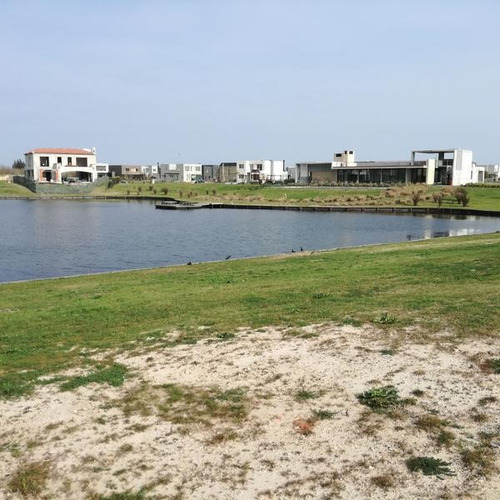 Imagen 6 de 13 de Terreno Con Costa De Laguna En Venta - Barrio Los Castaños, Nordelta