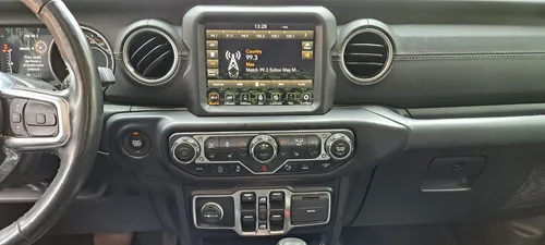 Jeep Wrangler 3.7 Unlimited Sahara 3.6 4x4 At