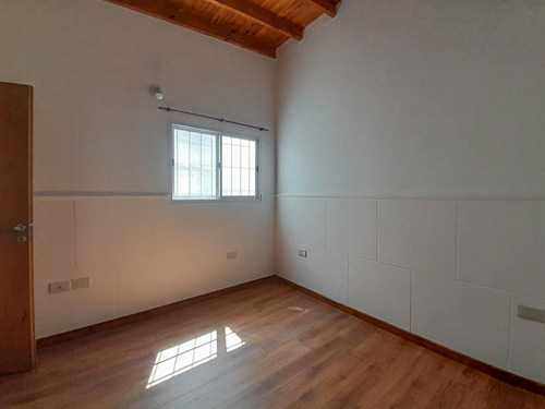 Imagen 7 de 14 de Alquler P.h. 3 Amb. Con Patio