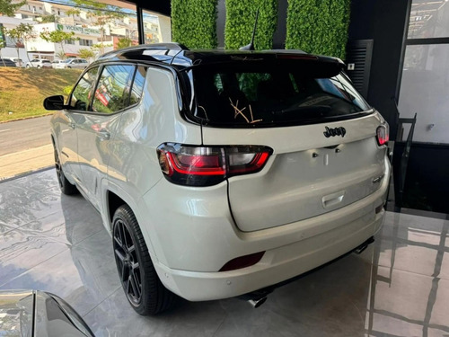 Jeep Compass 2.0 HURRICANE 4 TURBO GASOLINA BLACKHAWK AT9