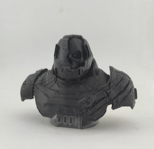 Doom Slayer Red Gold Figura Acción Eternal Mcfarlane Toys