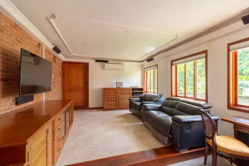 Casa En Arriendo/venta En Las Mercedes. Cod A4615