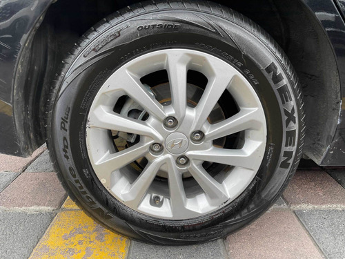 Imagen 14 de 15 de Hyundai Accent 2018 1.6 Hb Gls Atm