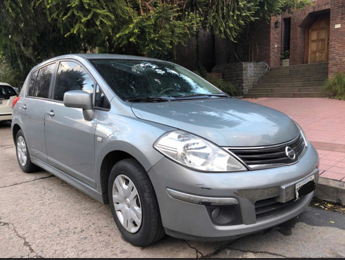 Imagen 1 de 9 de Nissan Tiida 1.8 Visia 5 P 2011