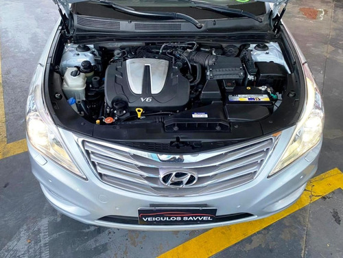 Imagem 9 de 15 de Hyundai Azera 3.0 - Teto Solar E Panorâmico