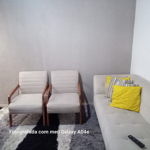Casa Com 3 Quartos 2 Banheiros, 1 Lavabo ,piscina, Churrasqu