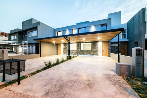 Imagen 9 de 13 de Duplex En Venta - Chacras Del Norte-m 19 L14
