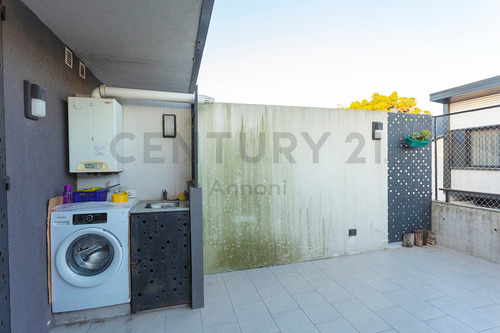 Venta Duplex 3 Dormitorios Y Cochera Cubierta En Olivos