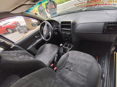 Fiat Siena 1.0 El Flex 4p
