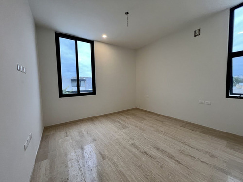 Casa En Venta Ubicada En Moravia Temozón Norte, Entrega Inmediata