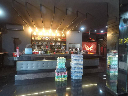 En Venta Local Comercial Con Excelente Ubicación En El Centro De Cancún C3139