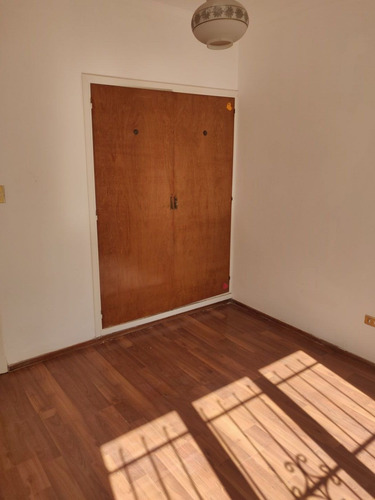 Imagen 7 de 17 de Hermoso Chalet 4 Amb. San Jose