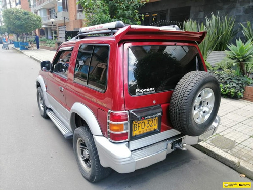 Mitsubishi Montero 3.0 V23