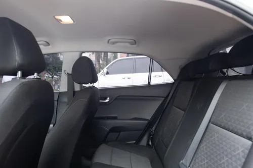 Kia Tonic Vibrant 1.6 At 4x2 2021