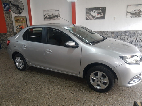 Imagen 13 de 15 de Renault Logan 2015 1.6 Privilége Gnc De 5ta