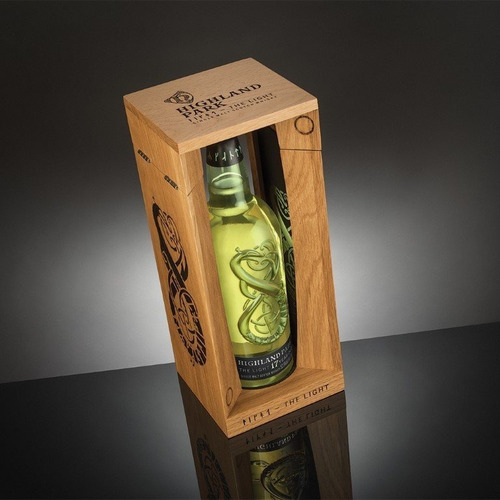 Imagen 3 de 5 de Whisky Highland Park 17 Años The Light 700ml En Estuche