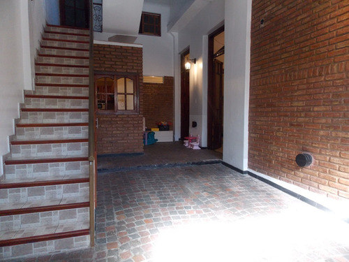 Casa Sobre Lote Propio 8,66 X 20, 310m² Totales