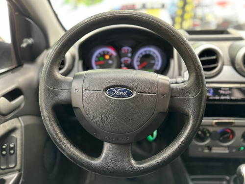 Ford Fiesta 1.0 ROCAM HATCH 8V FLEX 4P MANUAL