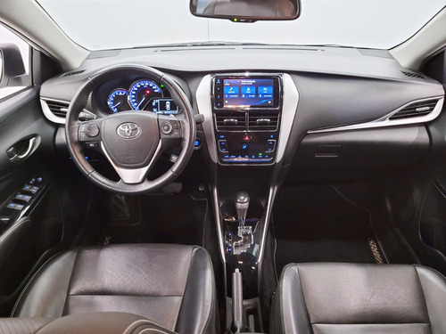 Toyota Yaris Sedán 1.5 16V FLEX SEDAN XS MULTIDRIVE