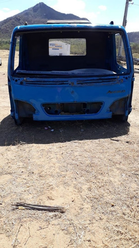 Imagem 1 de 5 de Cabine De Caminhão Accelo