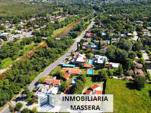 Venta: Casa - 3 Dormitorios 2 Baños - Patio - Zona Balneario - El Canal - Villa Carlos Paz