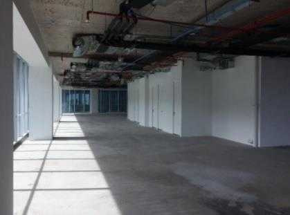 Imagen 4 de 4 de Oficina Nueva / Av. Las Condes / San Damian.