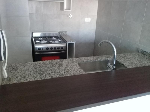 Imagen 7 de 20 de En Barrio Residencial A Metros De Congreso, 2 Ambientes Con Balcon