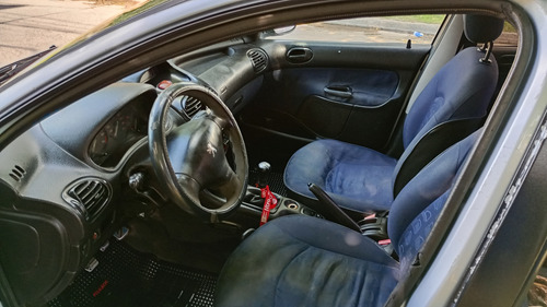 Peugeot 206 1.6 Xr Premium