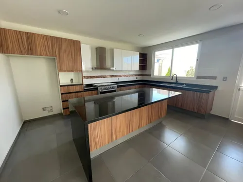 Casa En Venta En Gran Quinta Por La Uvm